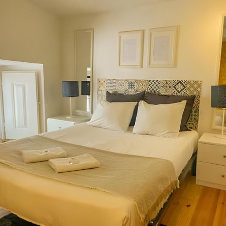 Historical Bica - 3 Bedroom Apartment Lisbon Bagian luar foto
