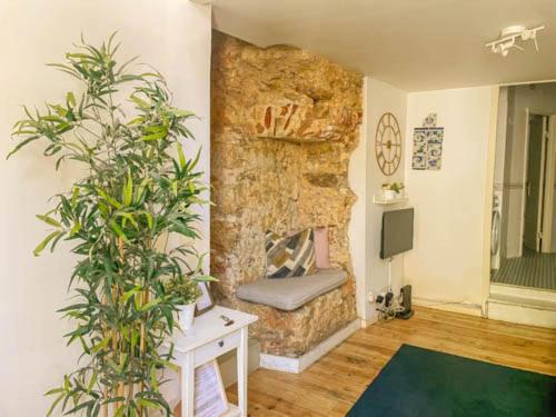 Historical Bica - 3 Bedroom Apartment Lisbon Bagian luar foto