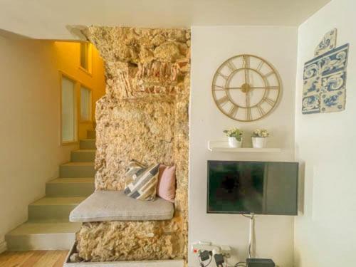 Historical Bica - 3 Bedroom Apartment Lisbon Bagian luar foto